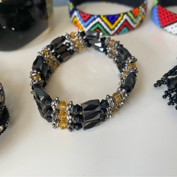 Lot 7 Unique Bracelets - Picture 3 of 8